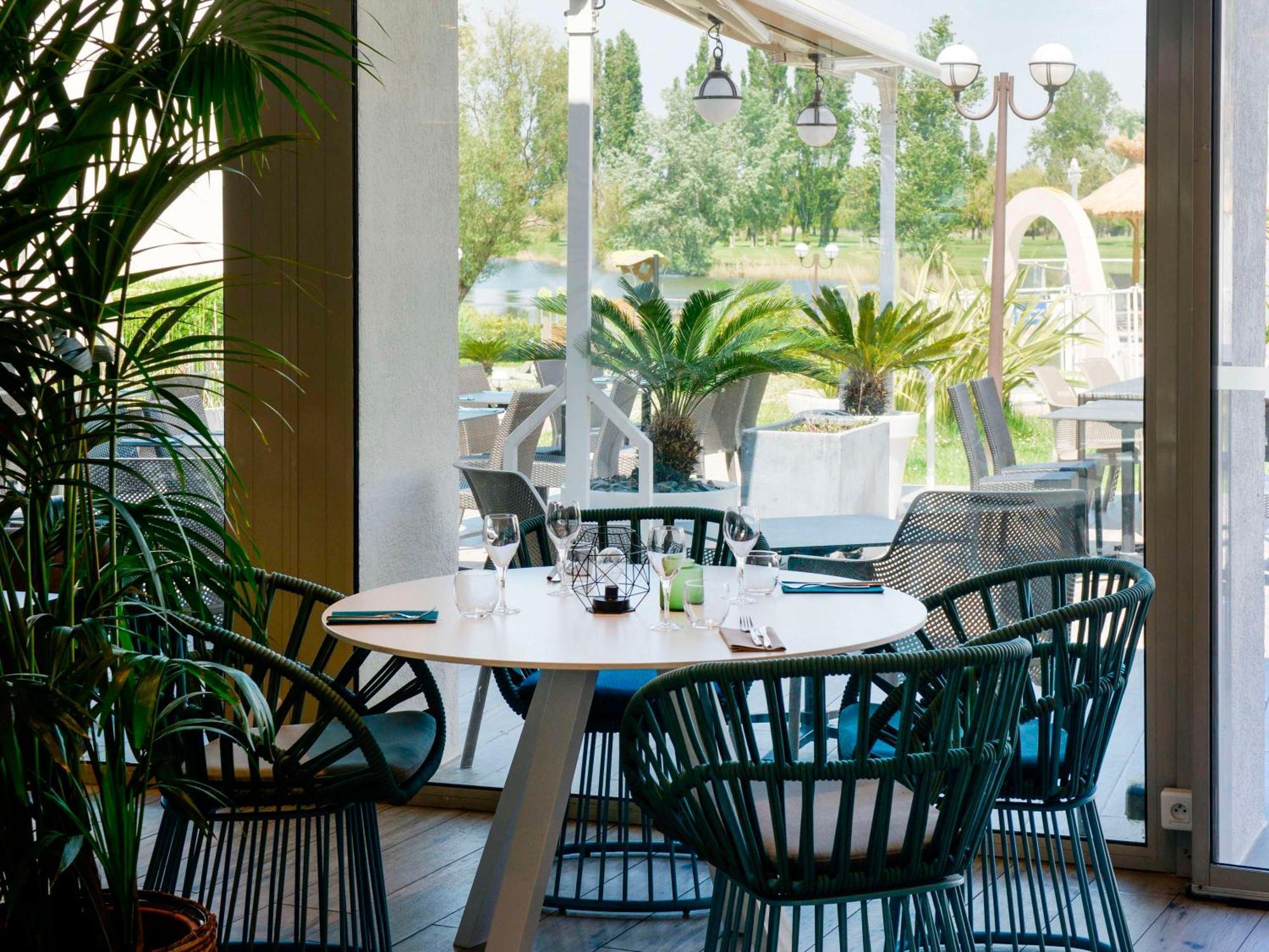 Hotel Novotel Motte Golf 4*